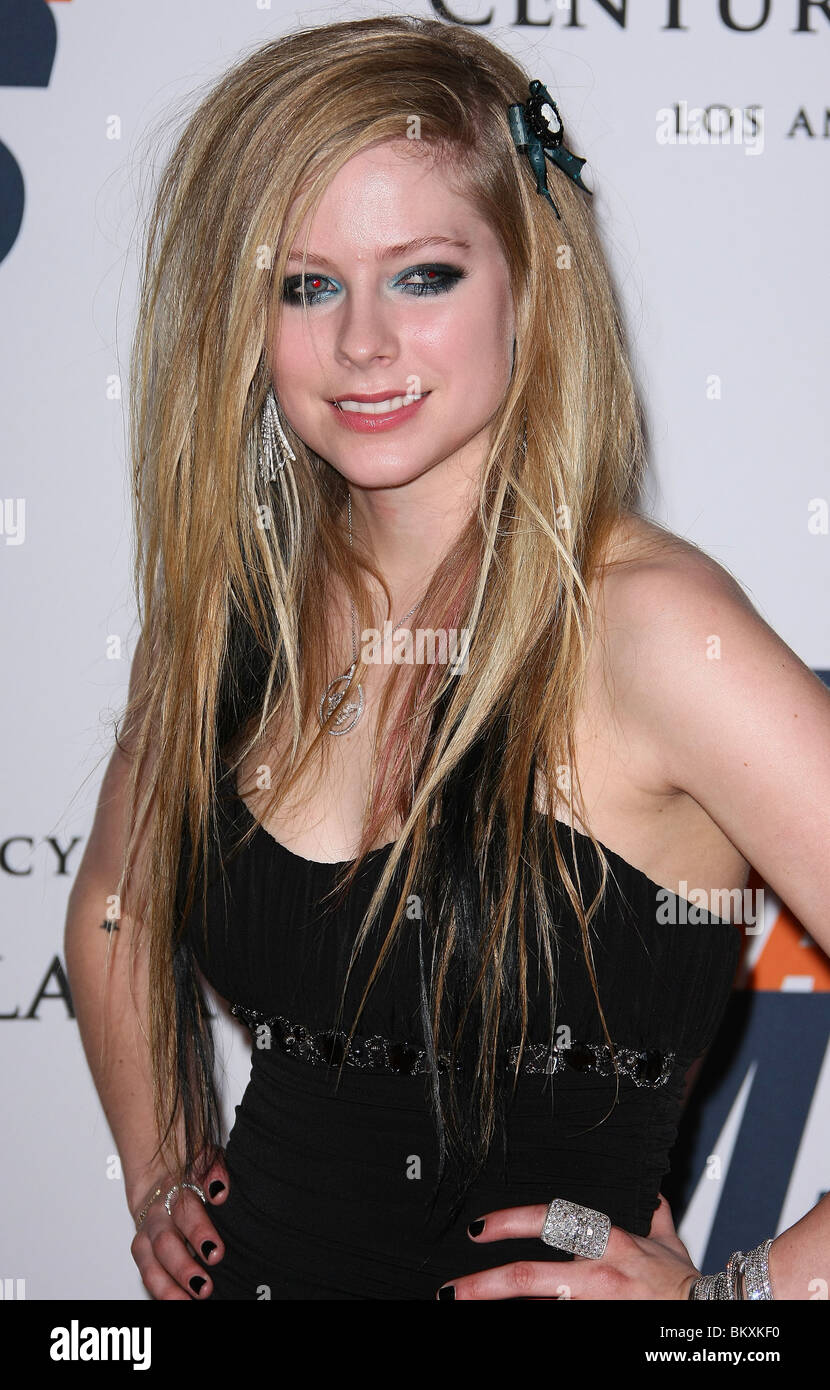 AVRIL LAVIGNE 17TH ANNUAL RACE TO ERASE MS BEVERLY HILLS LOS ANGELES CA