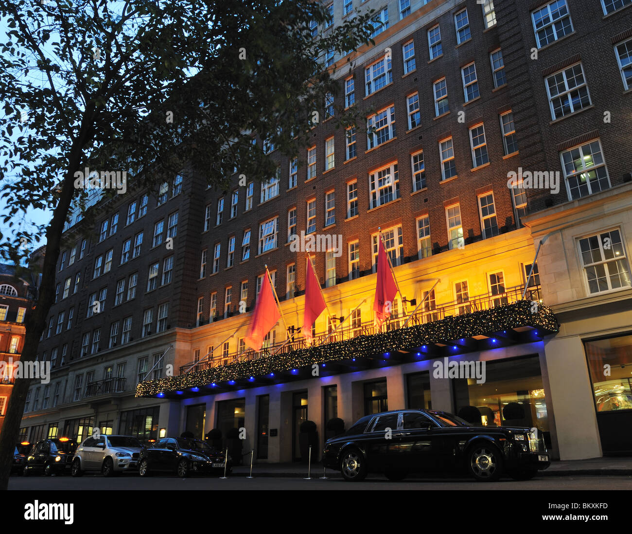 At the mayfair hotel hi-res stock photography and images - Alamy