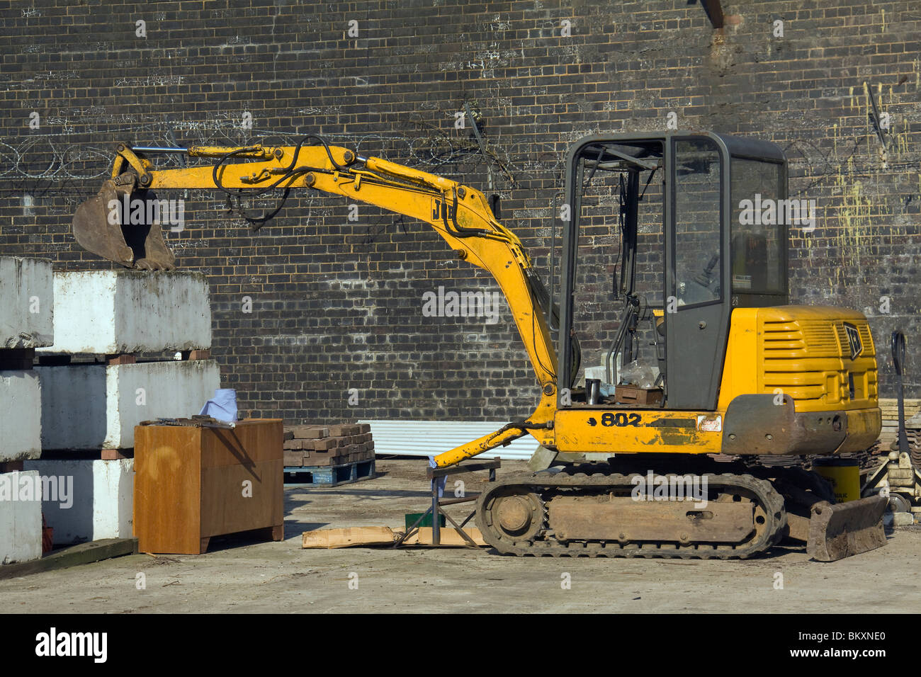 Building machinery hi-res stock photography and images - Alamy