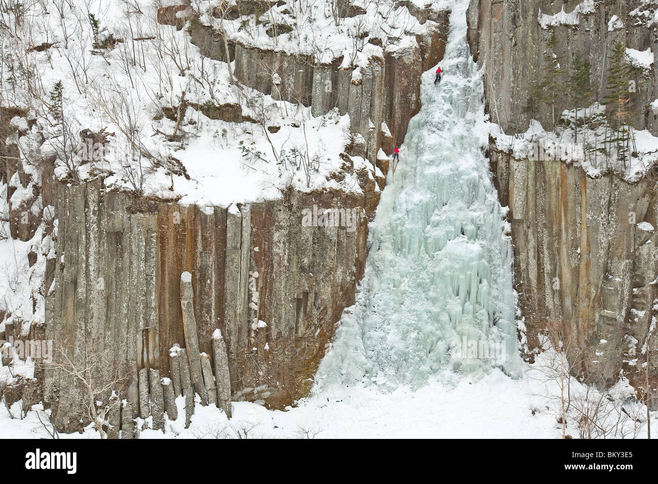 climbing frozen waterfall breaks climbing frozen waterfall breaks