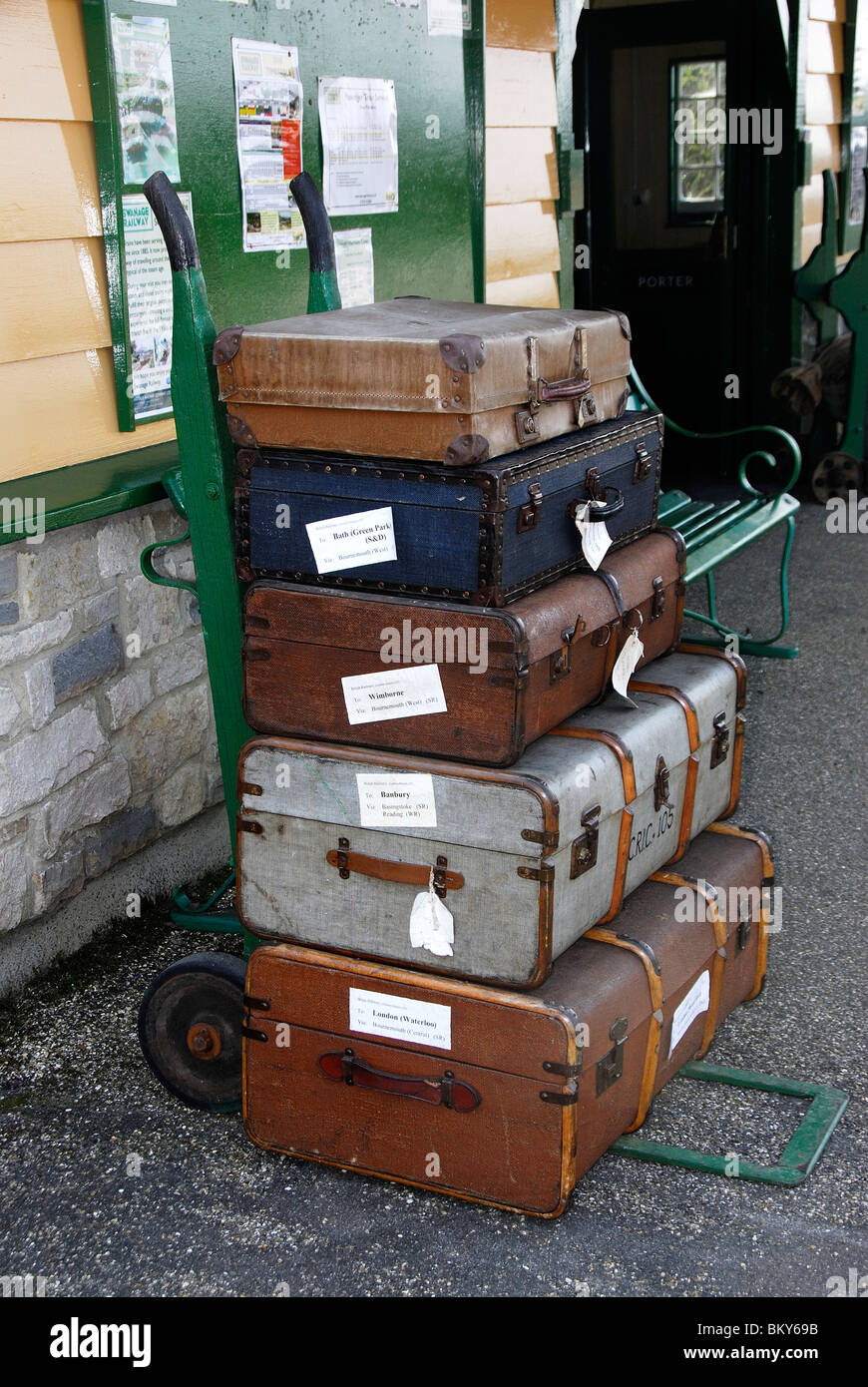 Vintage Suitcase Set 2 Trunk Train Case Antique Retro Luggage