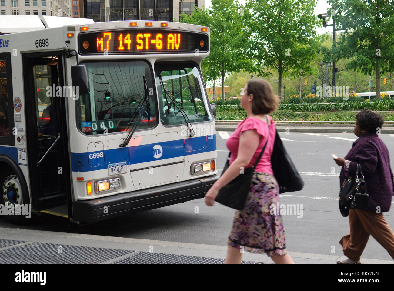 M7 Bus, via Broadway, Public Transportation, New York City, 2010 Stock