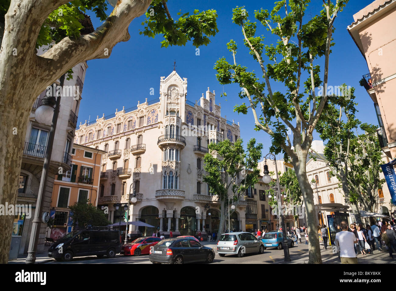 Street Setting Street And Buildings Under Blue Sky Placa Del