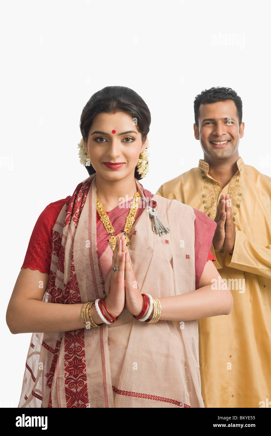 Couple dress for durga puja deals