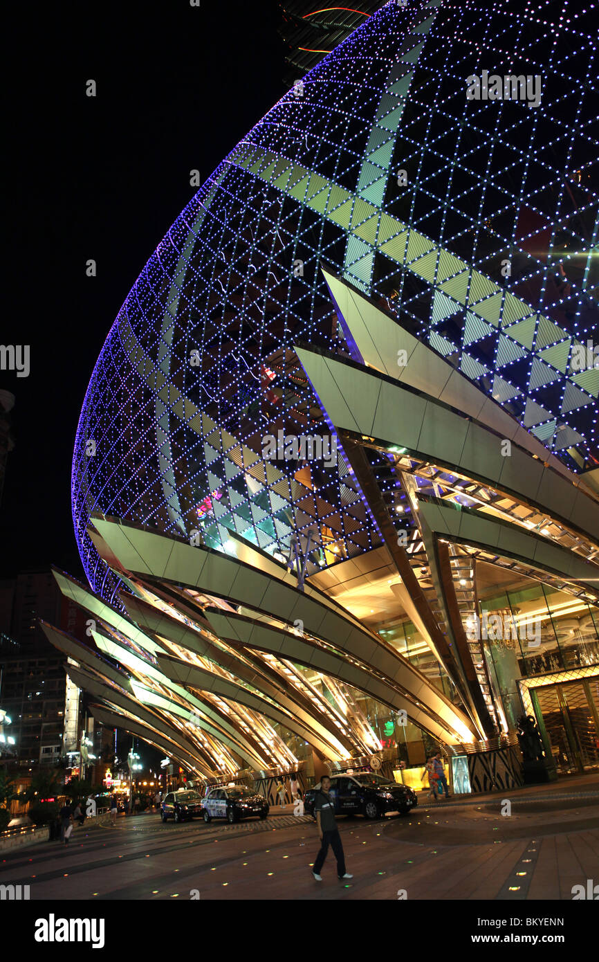 Macau, China - 8 De Dezembro De 2016: Hotel E Casino De Brilho