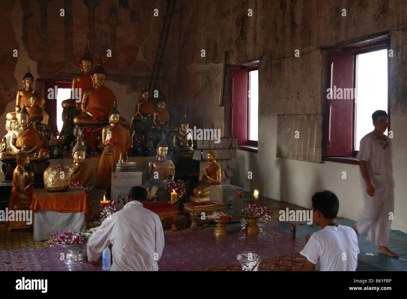 Buddhist Prayer Hall High Resolution Stock Photography and Images Alamy