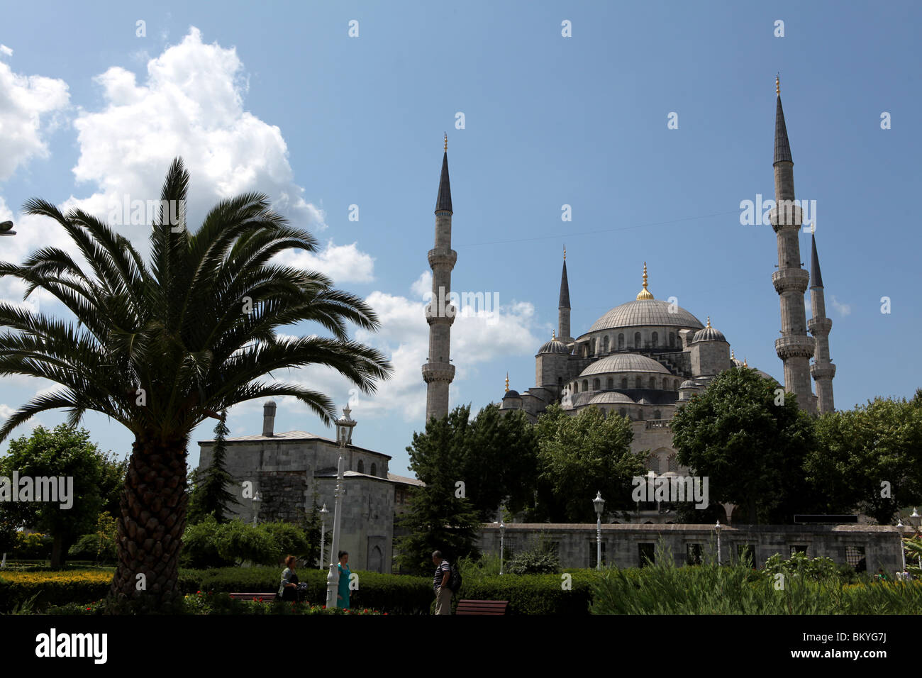 The blue mosque istanbul tiles hi-res stock photography and images - Alamy