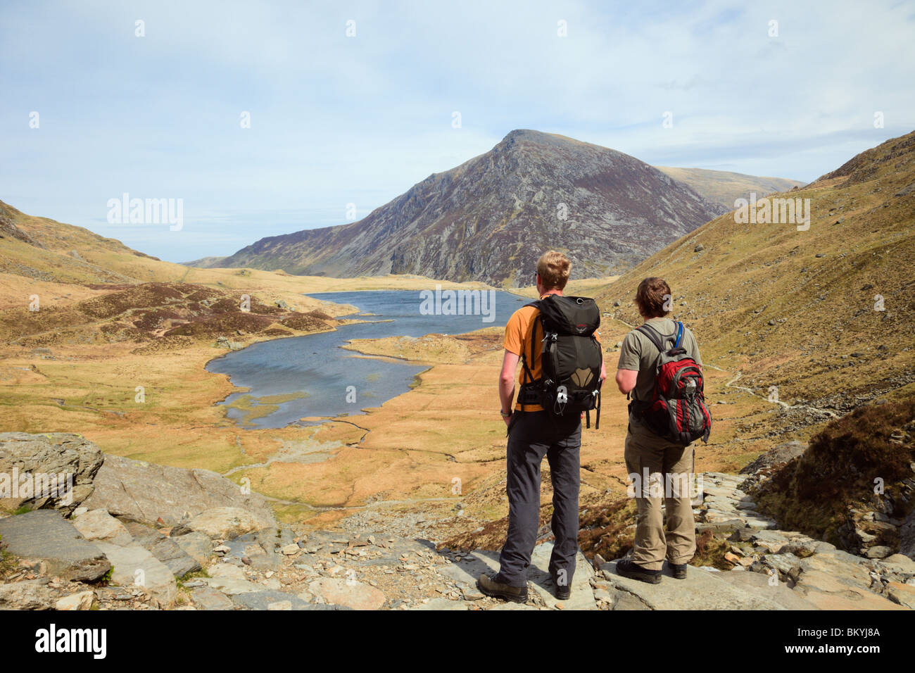 Hikers lake mountain backpack hi-res stock photography and images - Alamy