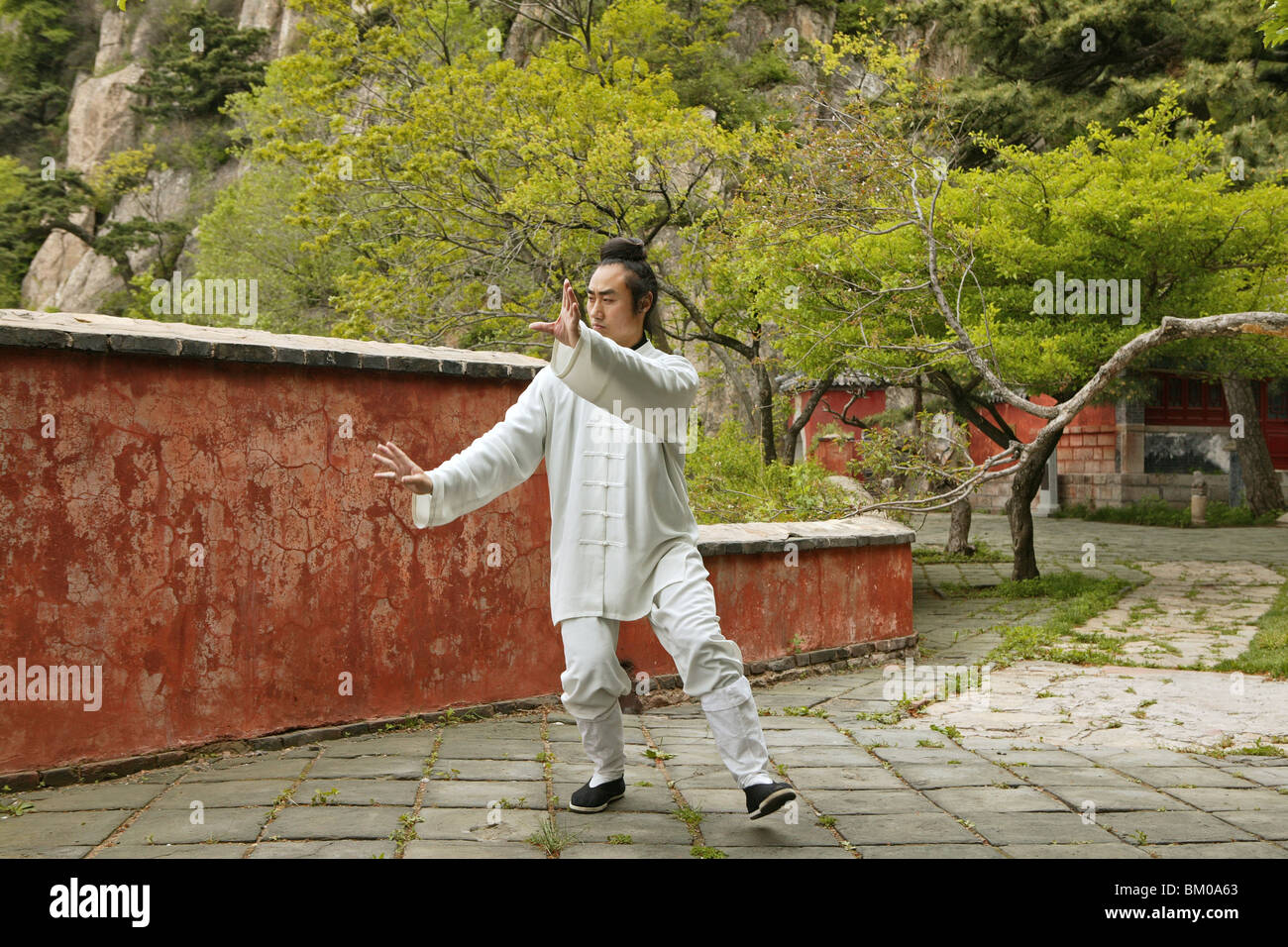 Taoist Monk High Resolution Stock Photography and Images - Alamy