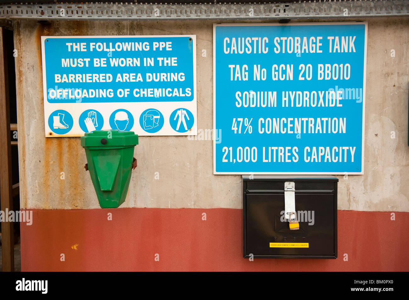 Caustic Storage Tank Sodium Hydroxide Stock Photo Alamy