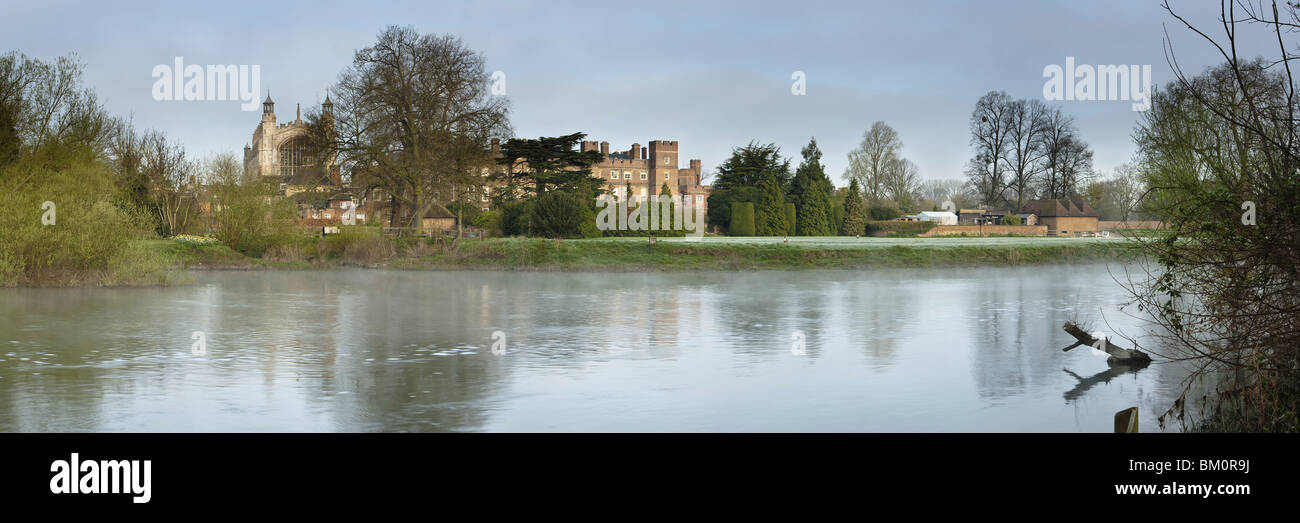 Eton College on the River Thames from Romney Lock Island, Windsor, Berkshire, Uk Stock Photo