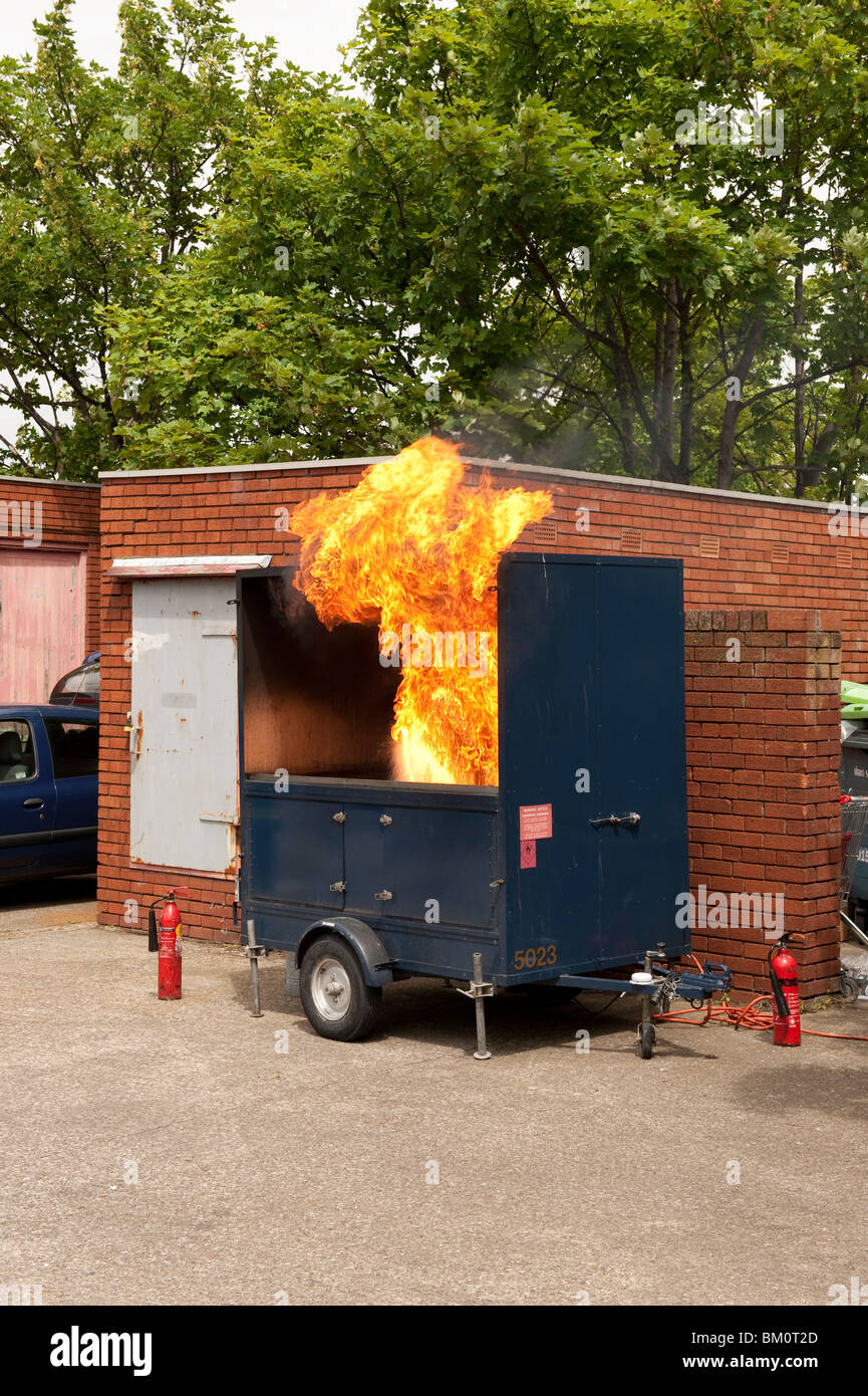 Fire chip pan safety demonstration Stock Photo Alamy