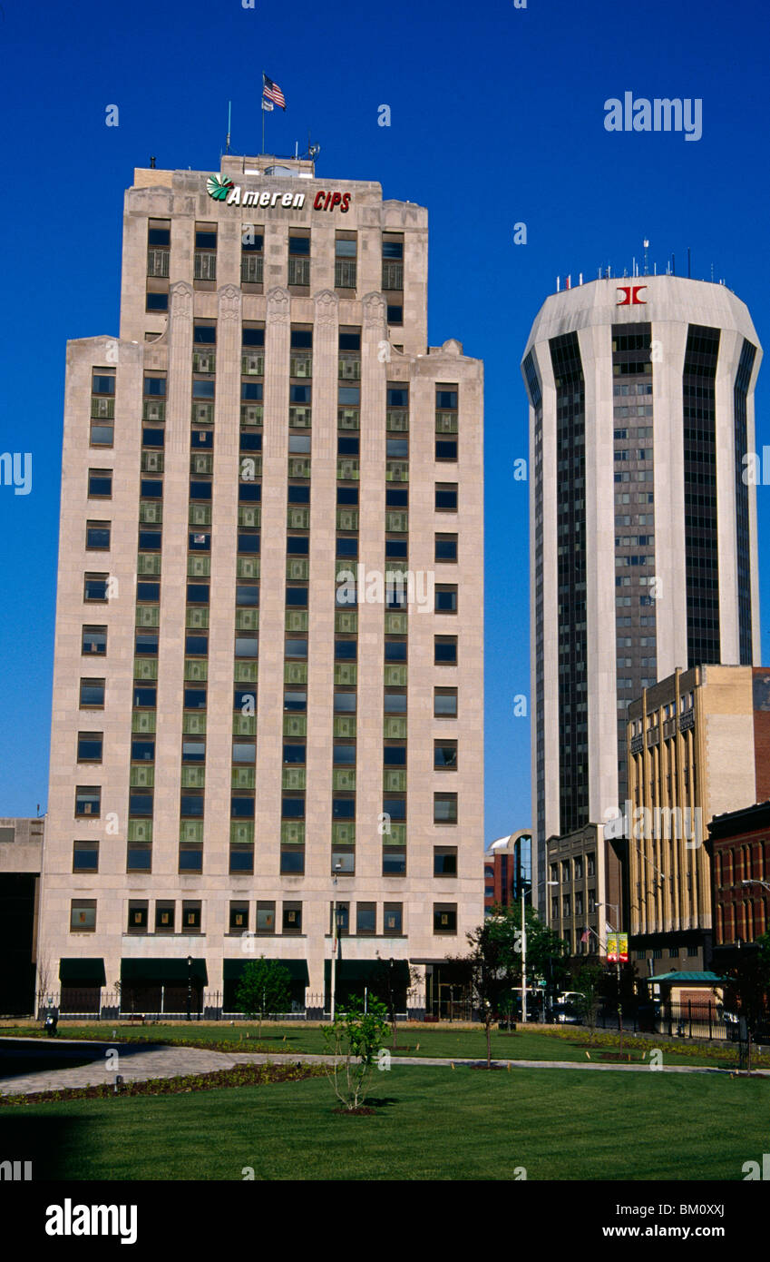Office building in a city, Ameren CIPS Tower, Springfield, Illinois