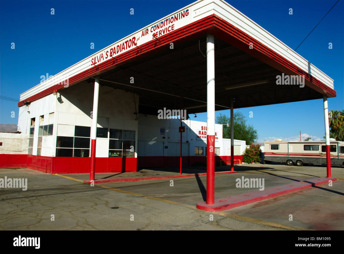 Motor repair garage, Indio, California Stock Photo Alamy