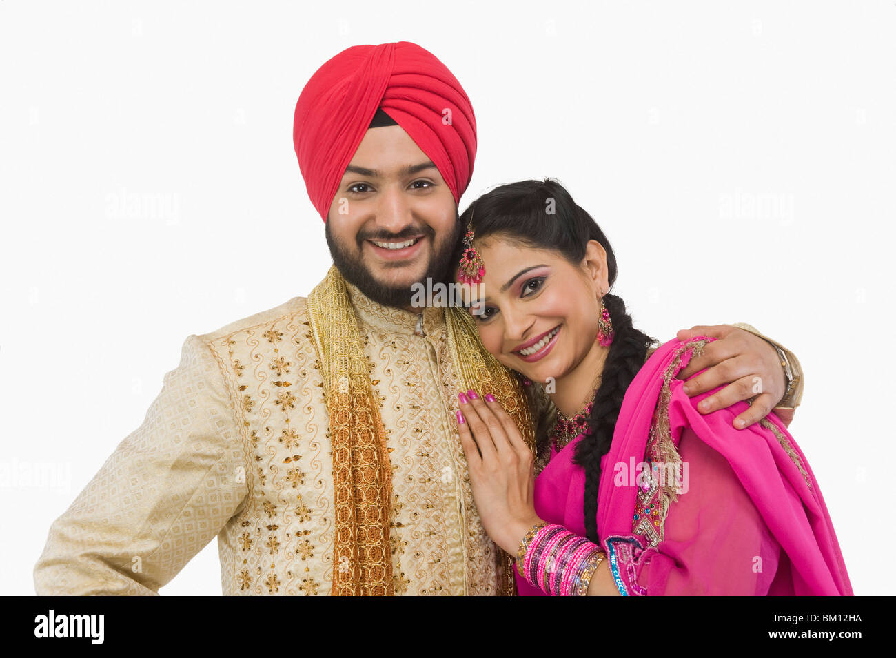 Sikh couple smiling Stock Photo - Alamy Sikh couple smiling Stock Photo - Alamy