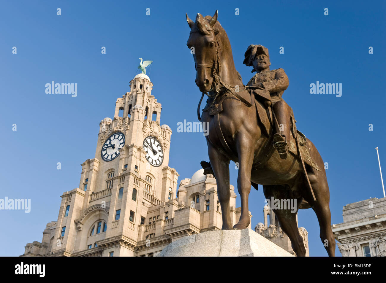 King Edward VII Bronze Monument & The Liver Building, The Pier Head, Liverpool, Merseyside, England, UK Stock Photo