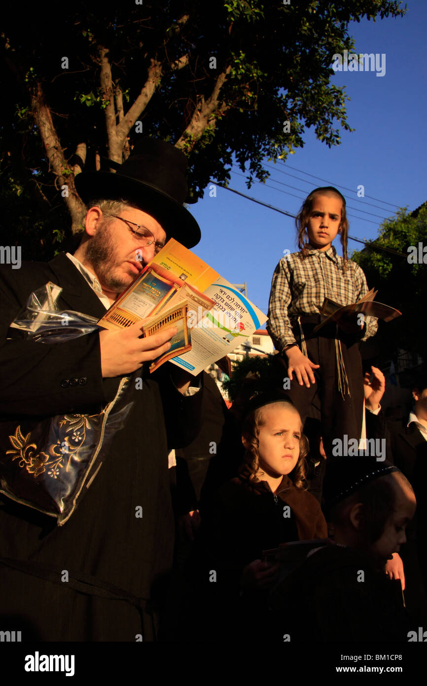 Israel, Bnei Brak, Blessing Of The Sun, Birkat Hachama Prayer Stock ...