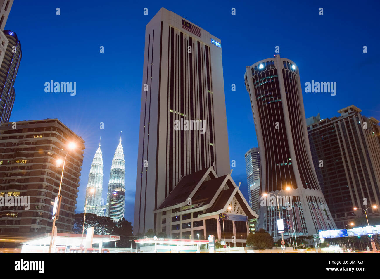 Petronas Towers and Tabung Haji Building, designed by Hijas 