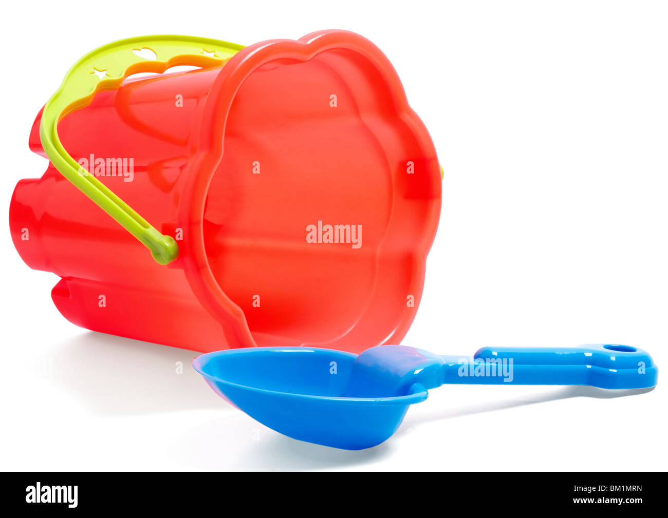 childrens plastic buckets