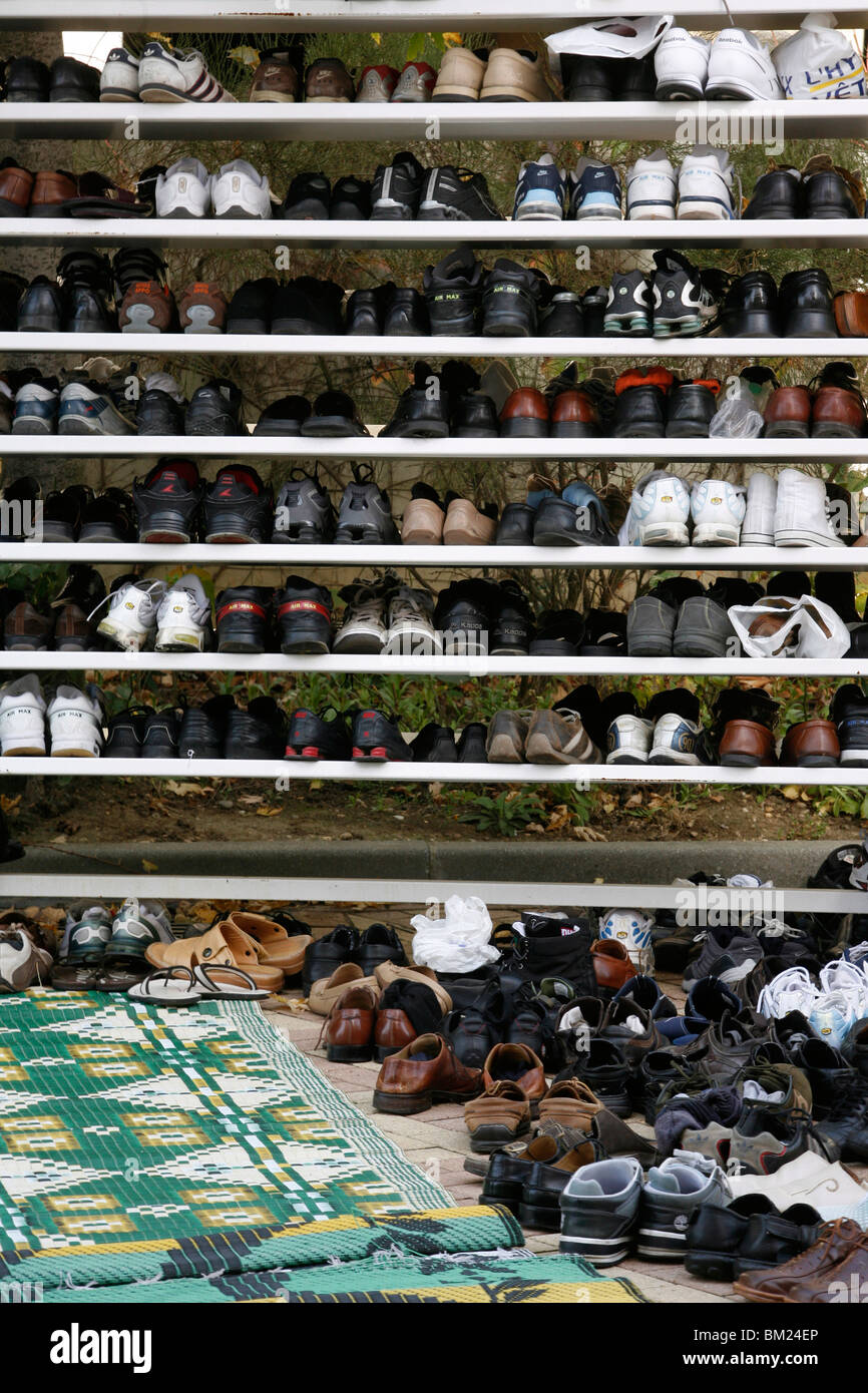 Shoes outside a mosque hires stock photography and images Alamy