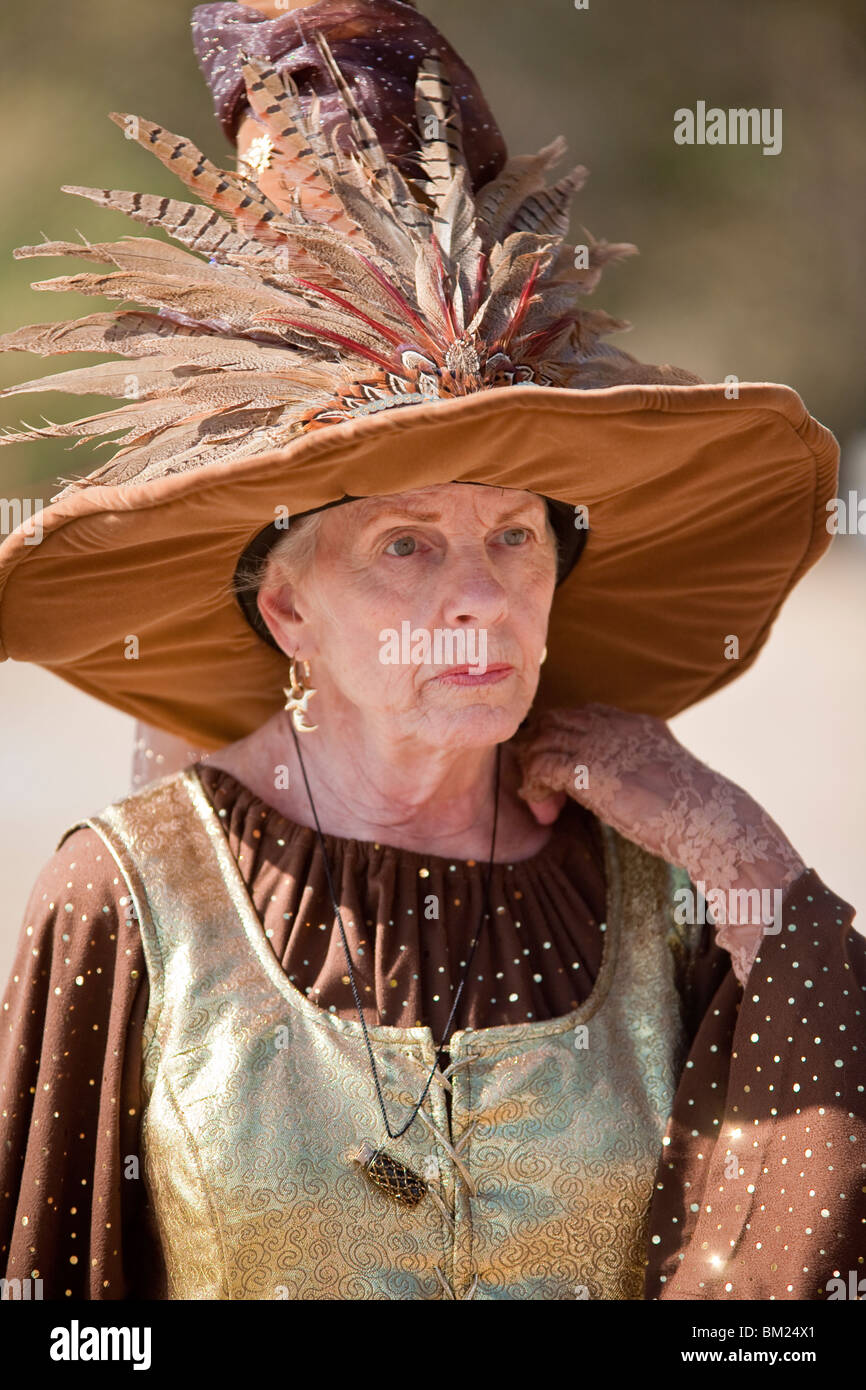 Renaissance dress woman fair hires stock photography and images Alamy