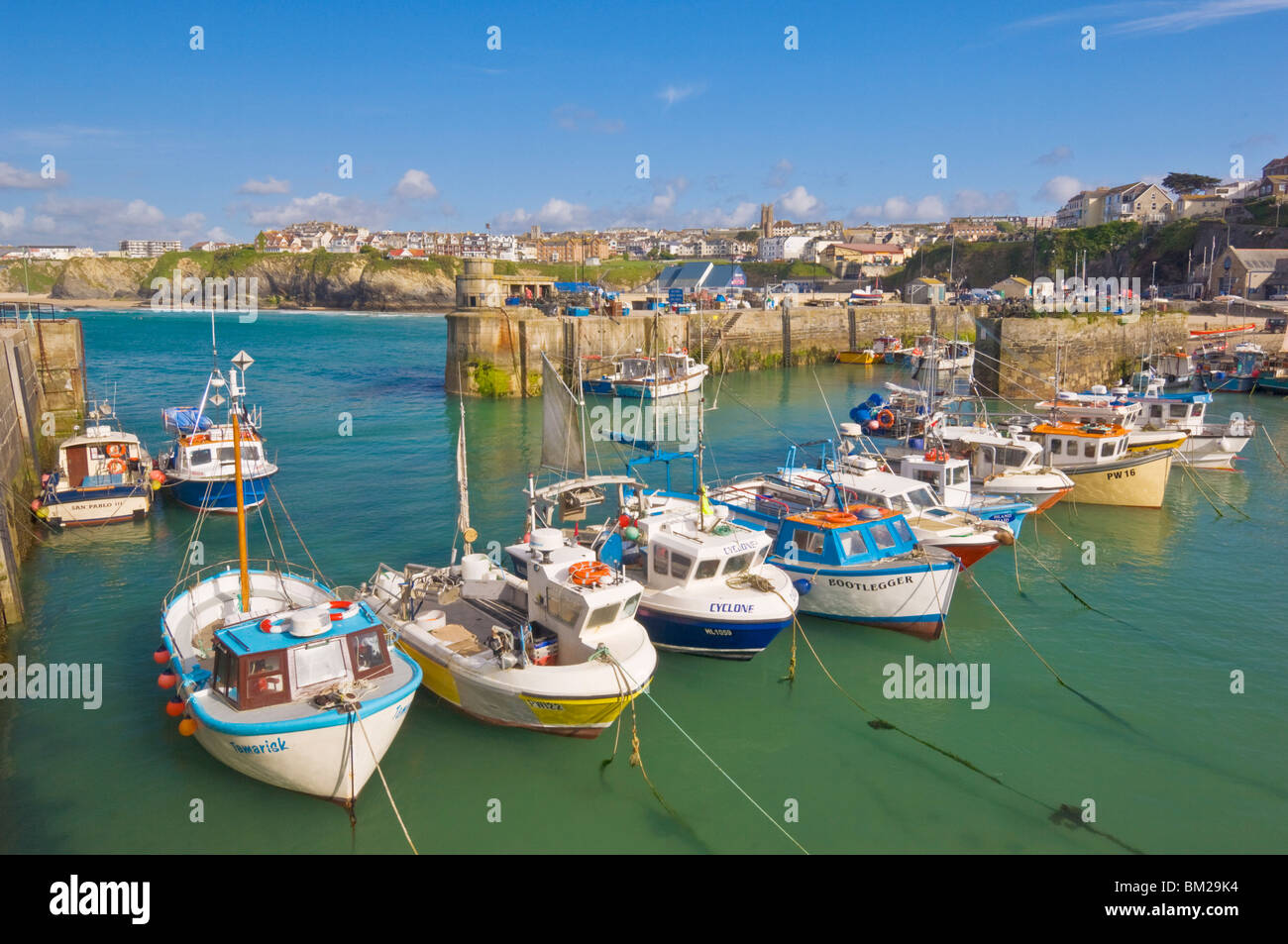 Fishing boats harbour hi-res stock photography and images - Alamy