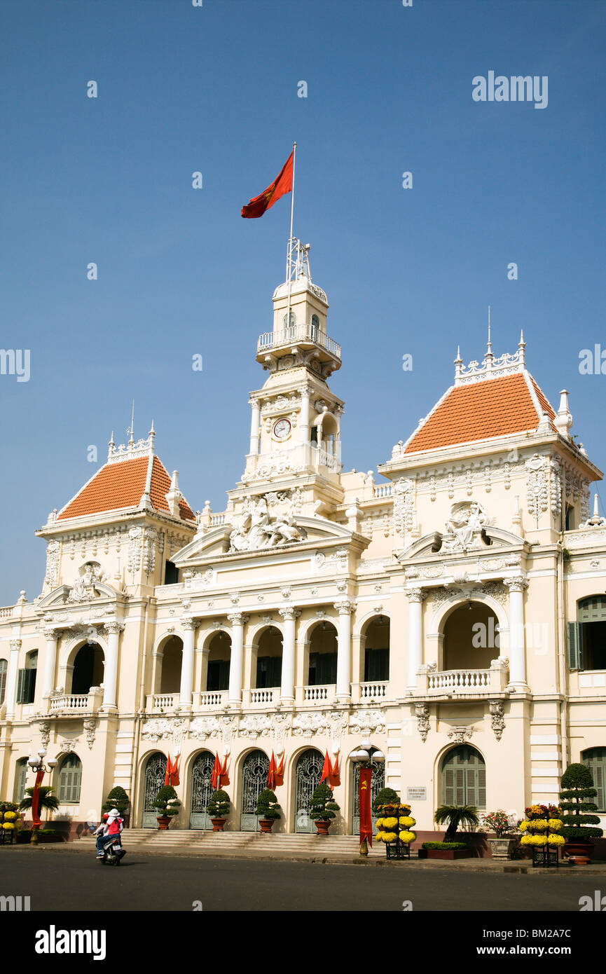 The old French Era Hotel de Ville nowdays being the Peoples Commitee Building on Le Thanh Ton Street in downtown Saigon Stock Photo