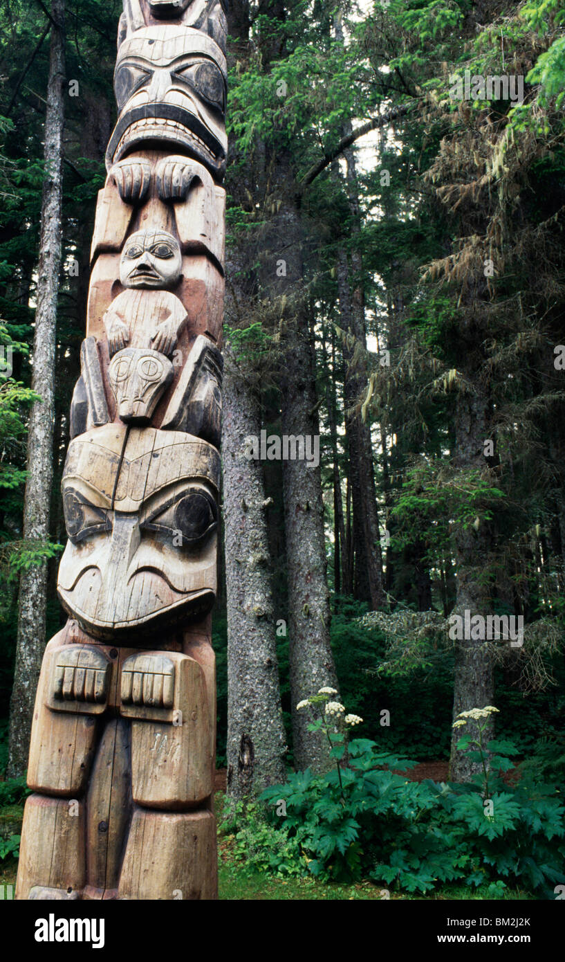 Totem pole sitka national historic hi-res stock photography and images ...