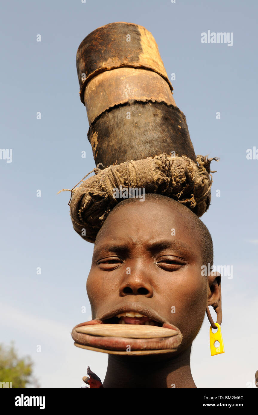 Lip plates hires stock photography and images Alamy