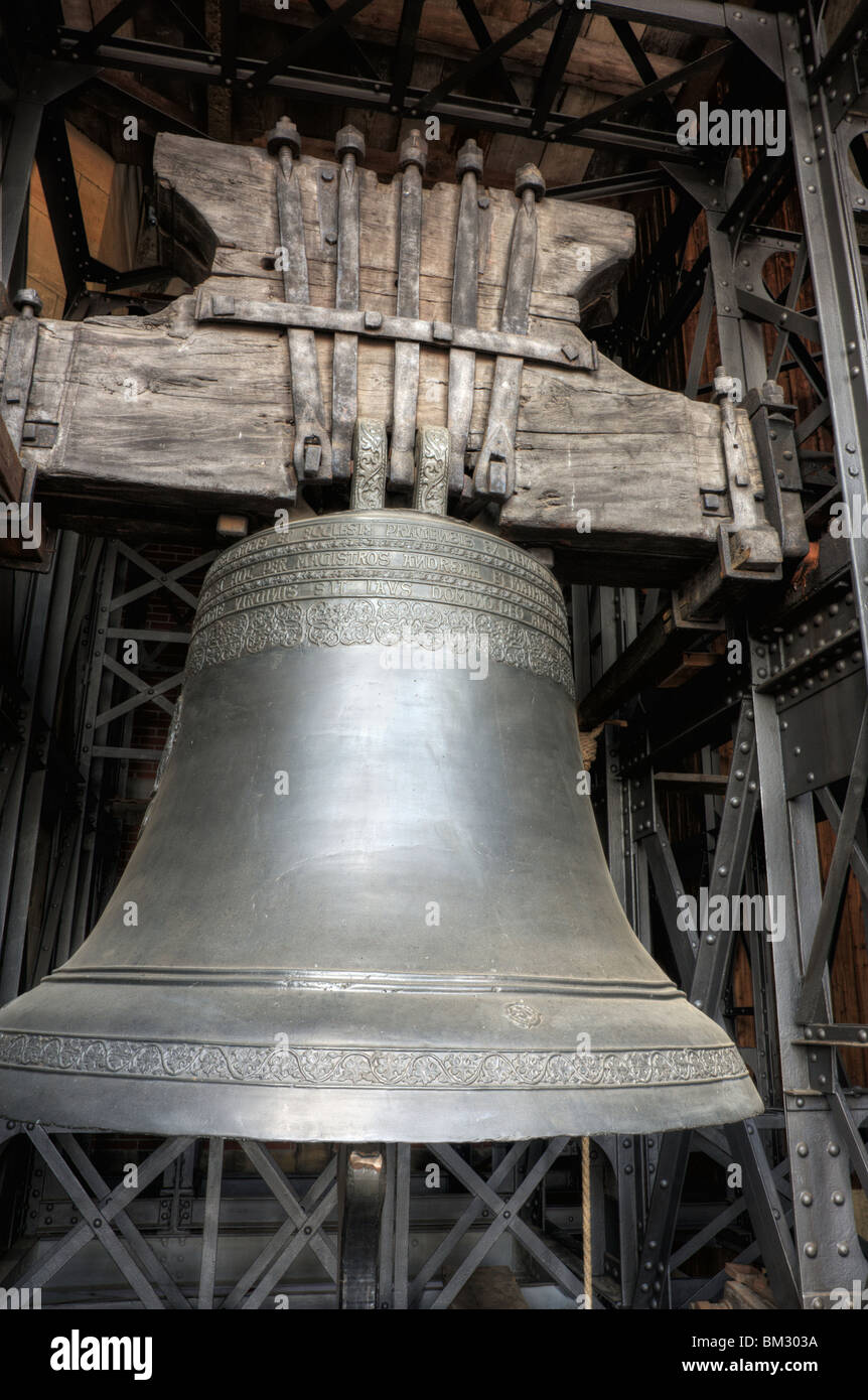 Heavy peal of bells hi-res stock photography and images - Alamy