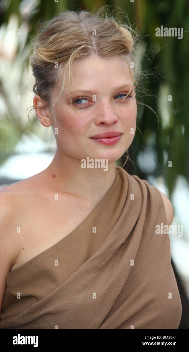 Melanie thierry