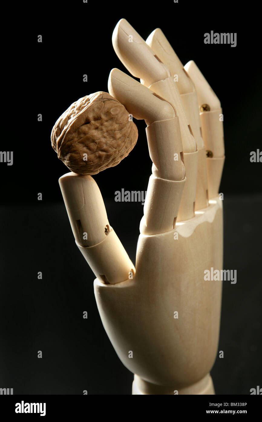 Walnut wood craft hi-res stock photography and images - Alamy