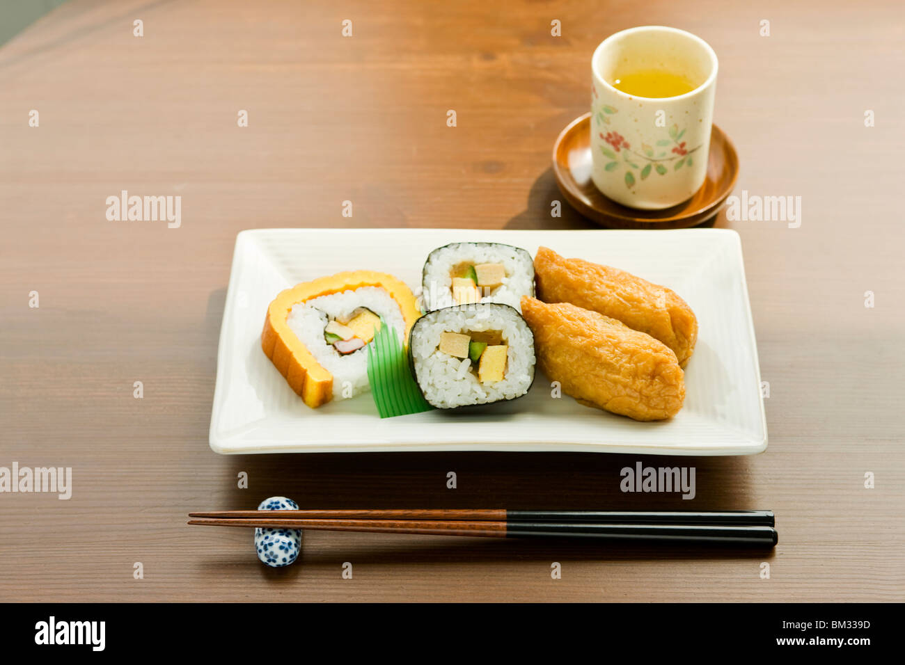Sushi and green tea Stock Photo Alamy