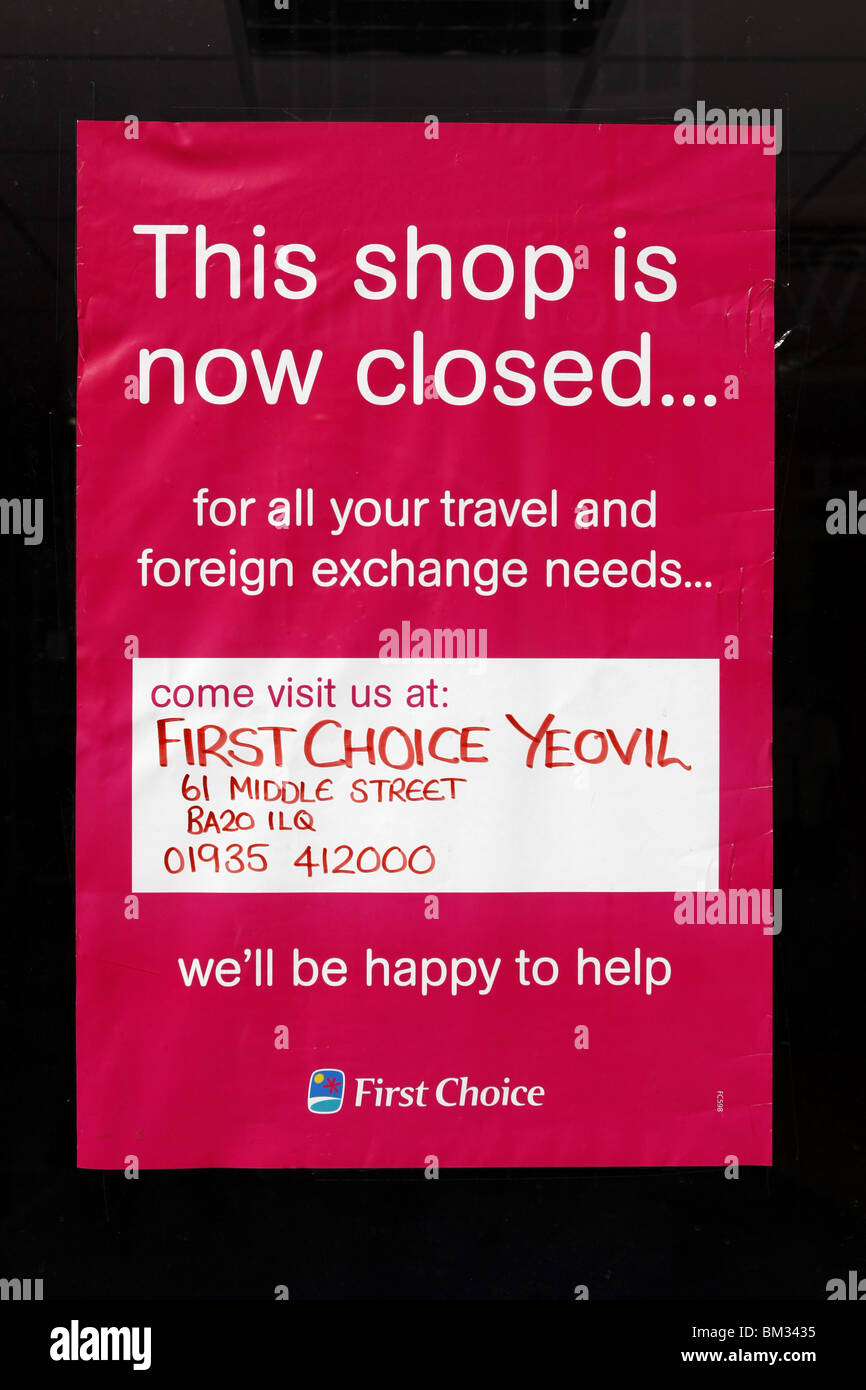 Store now closed sign hires stock photography and images Alamy