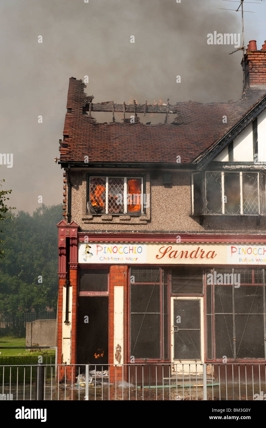 Flat above shop on fire Stock Photo Alamy
