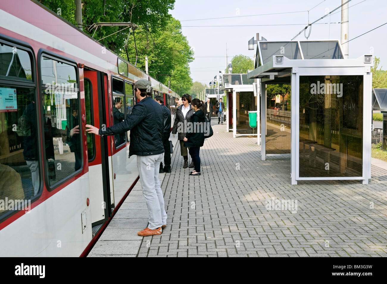 Krefeld To Dusseldorf Tram U76 At Meerbusch Haus Meer Station