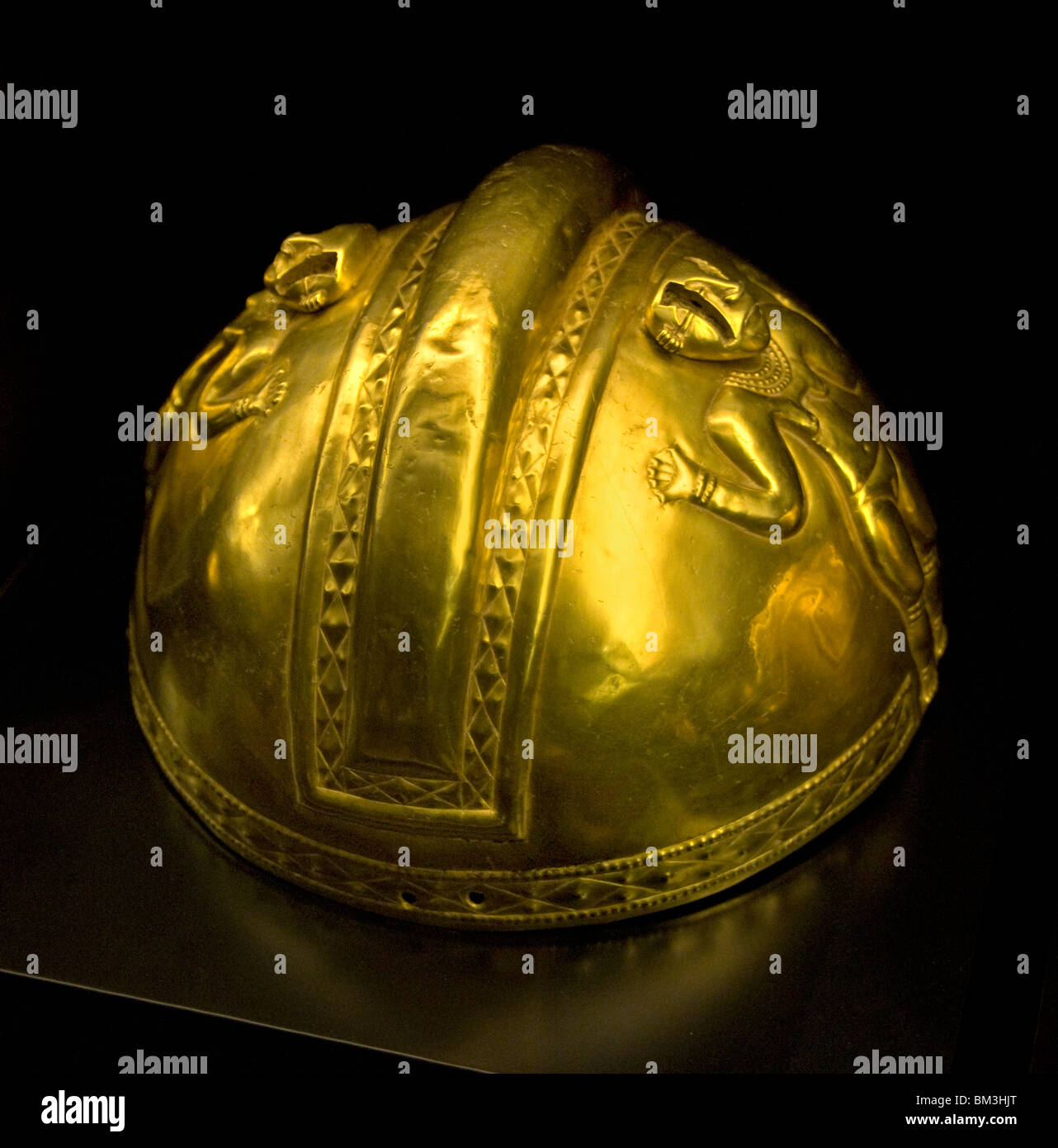 Treasure Gold Helmet Quimbaya from Colombia Colombian  200 and 1000 AD Stock Photo