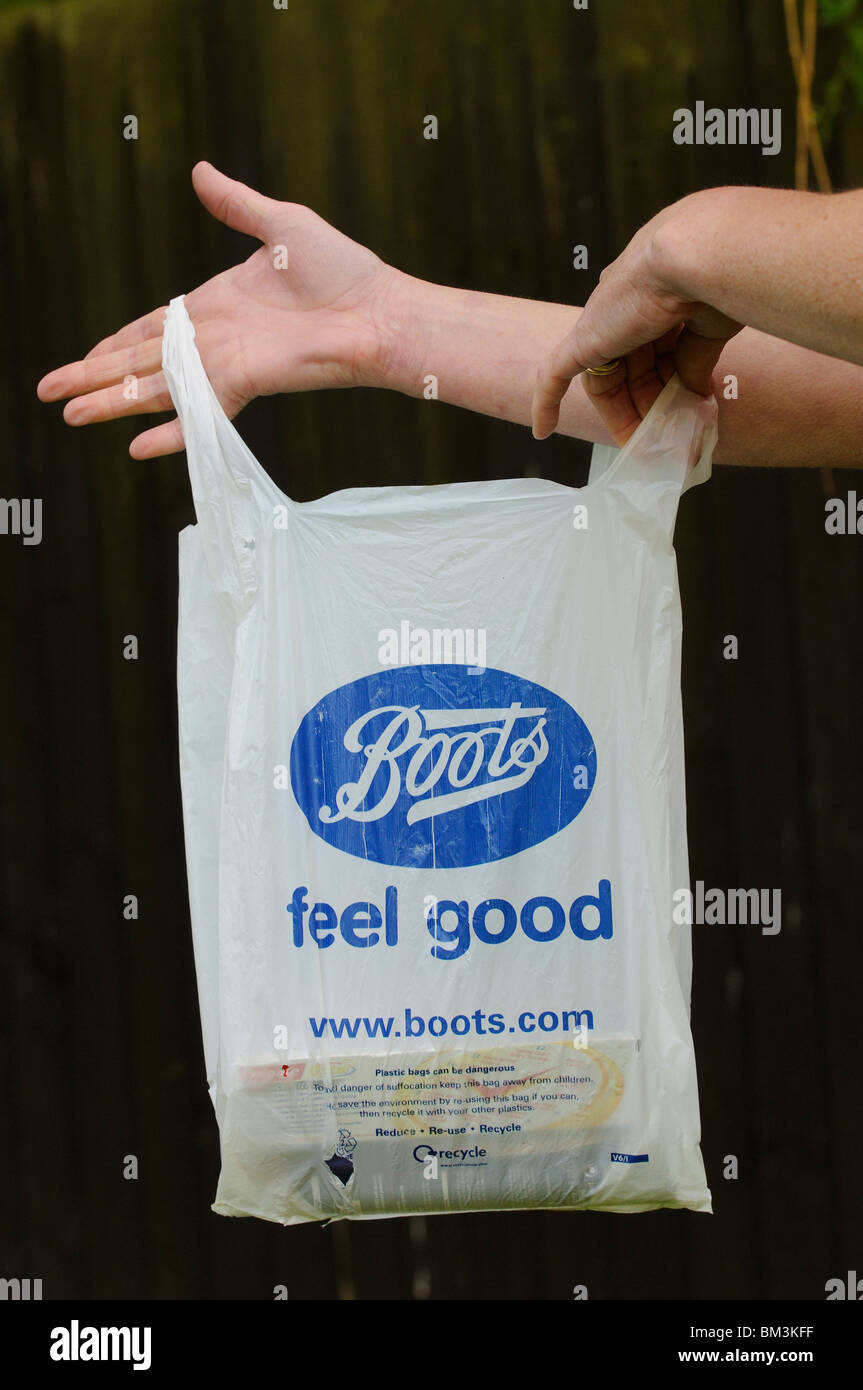 Plastic carrier bag hires stock photography and images Alamy