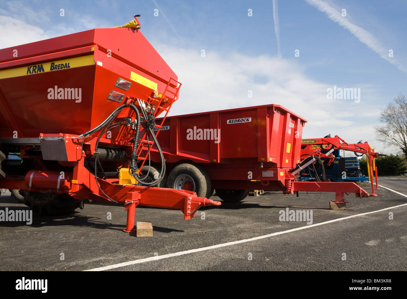 KRM Bredal fertilizer hopper Units For Sale, Agricultural machinery and
