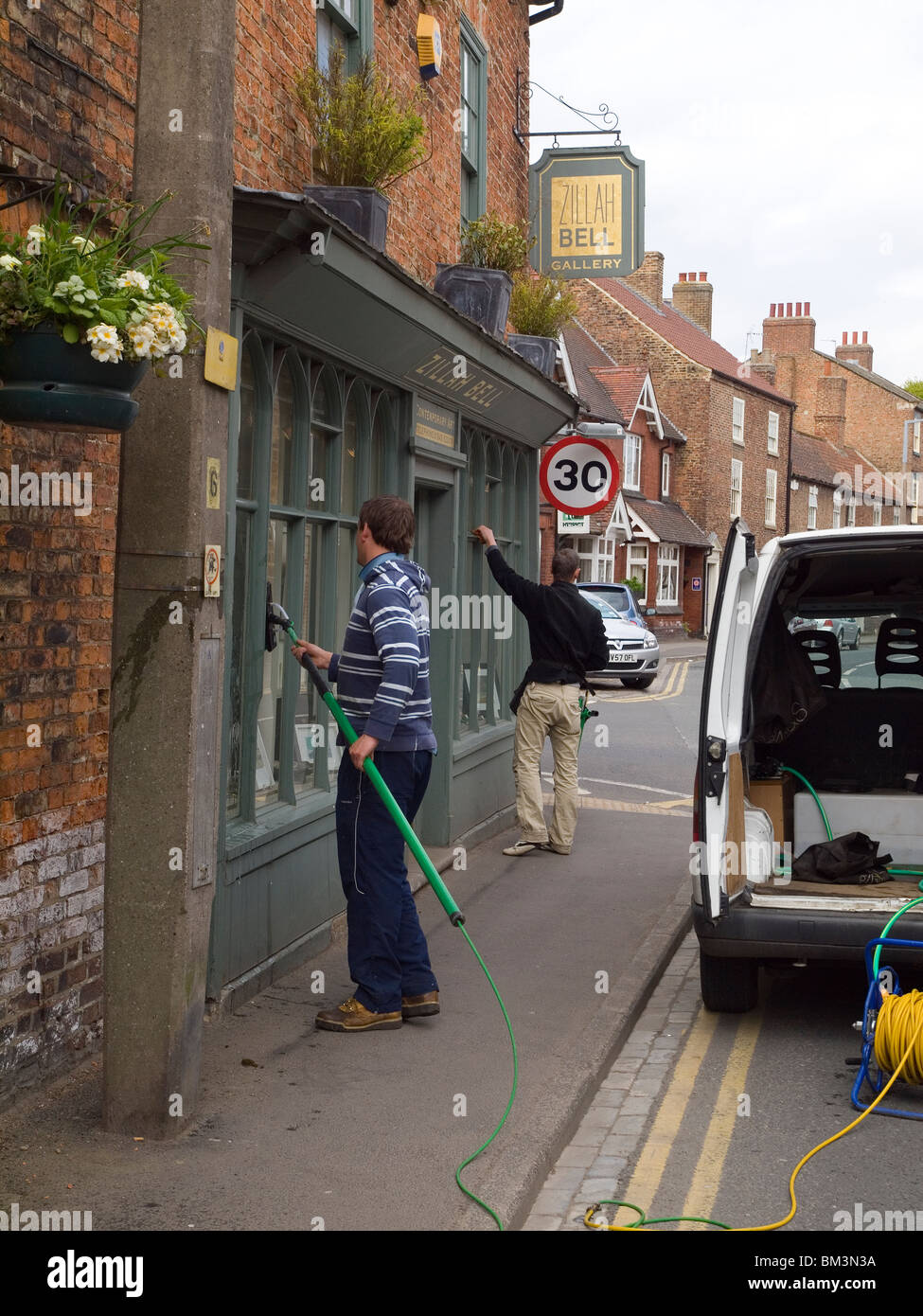 Team clean hires stock photography and images Alamy
