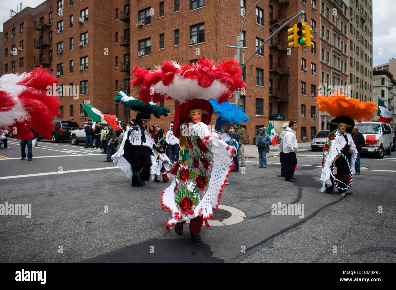 Cinco de Mayo Parade in New York on Central Park West Stock Photo Alamy