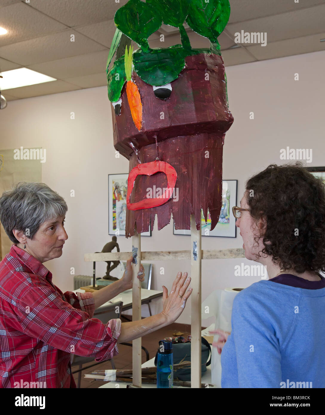 Giant Puppet Making Stock Photo Alamy
