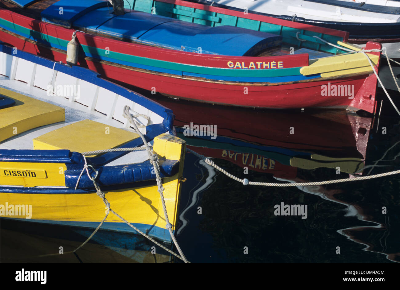 Coloured rowing boats hi-res stock photography and images - Alamy