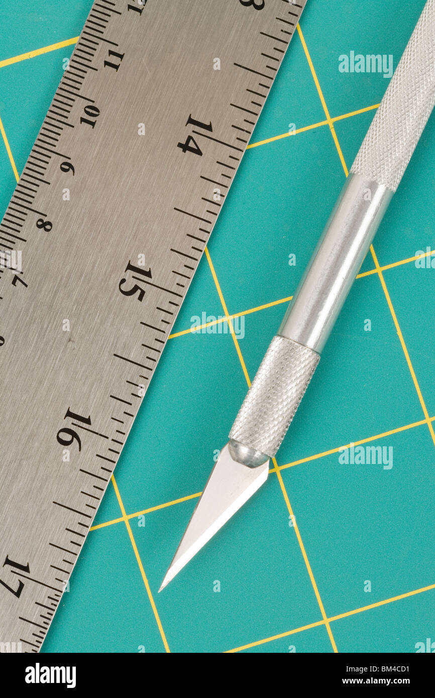 Cutting Mat and Knife close up Stock Photo Alamy