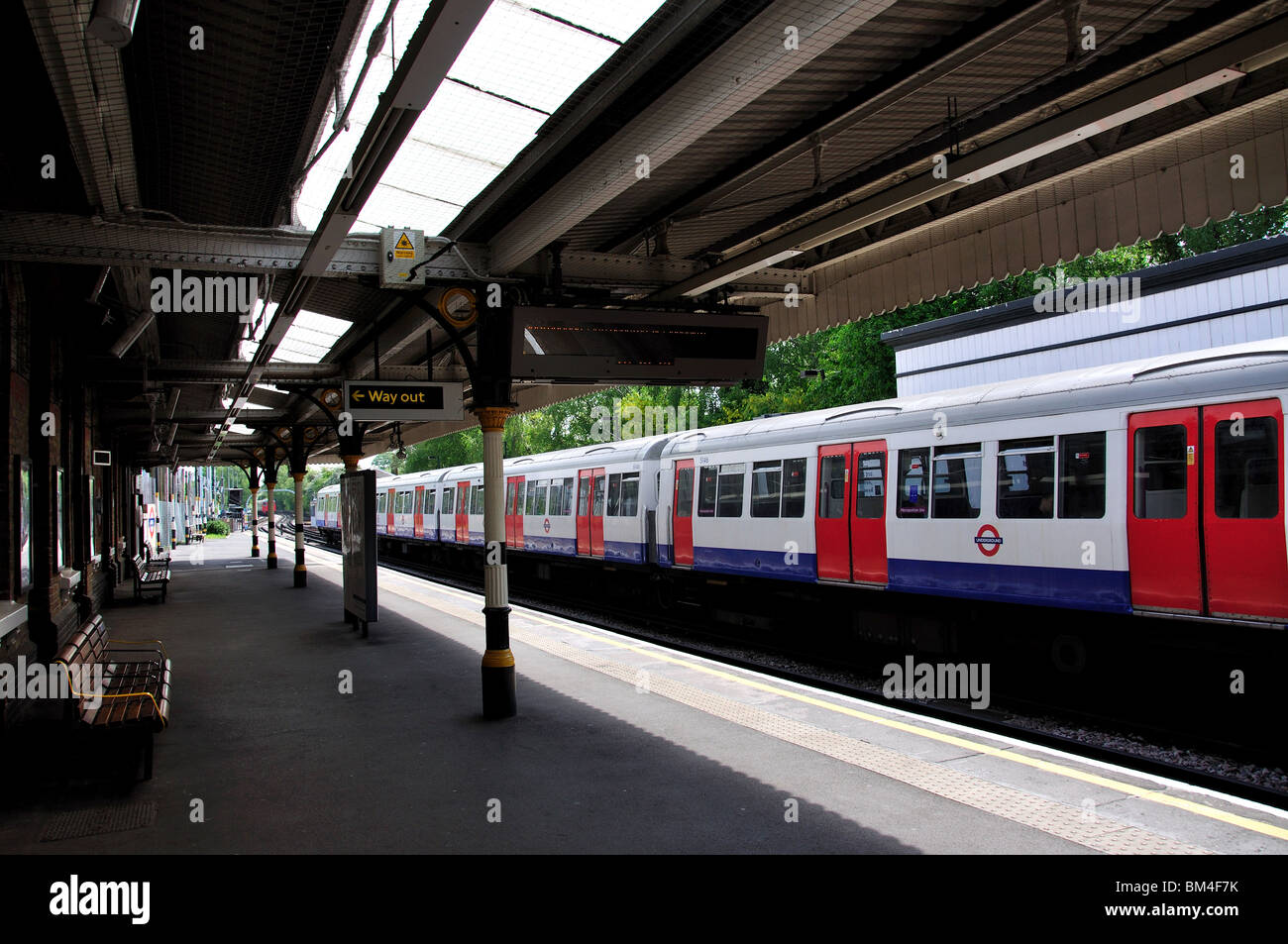 Ruislip Underground Station, Ruislip, London Borough of Hillingdon