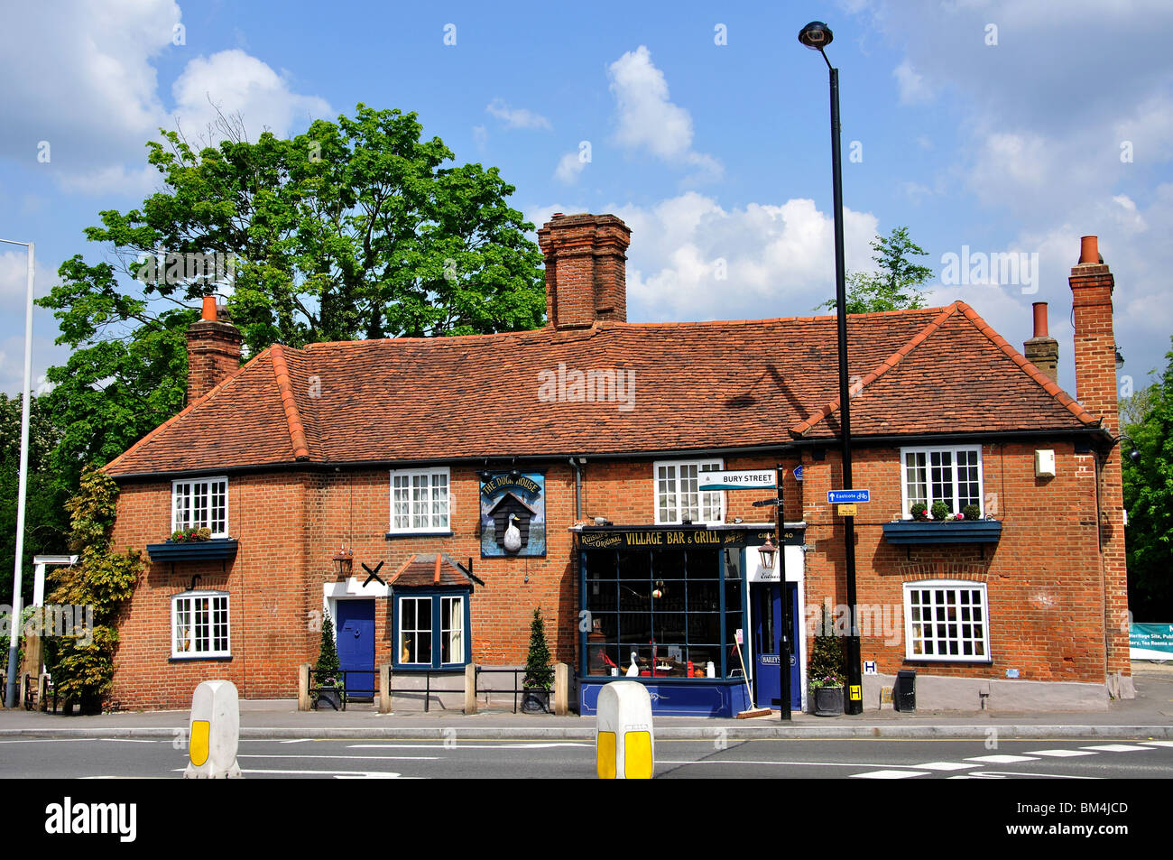 The Duck House Restaurant, High Street, Ruislip, London Borough of Hillingdon, Greater London, England, United Kingdom Stock Photo