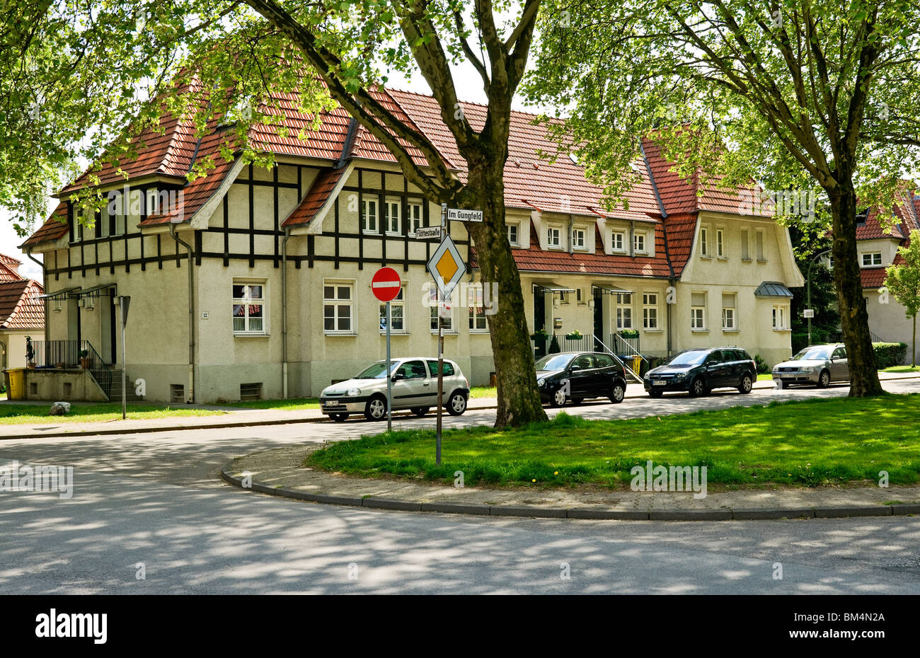 Industrial housing estate Bottrop-Welheim from 1914-23, Ruhrgebiet, North Rhine Westphalia, Germany, Europe. Stock Photo