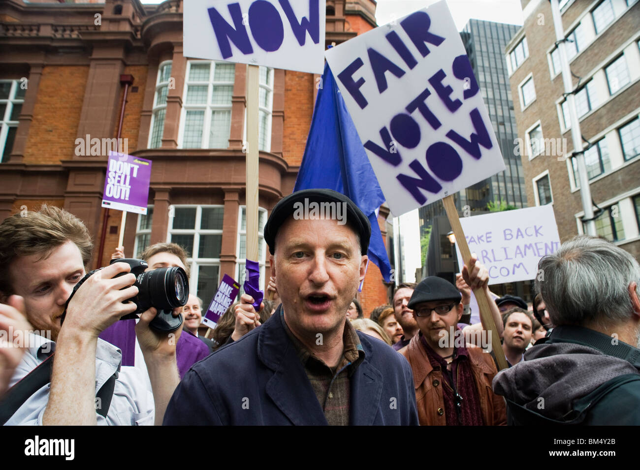 Billy Bragg at a demonstration for proportional representation in Victoria, London. Stock Photo