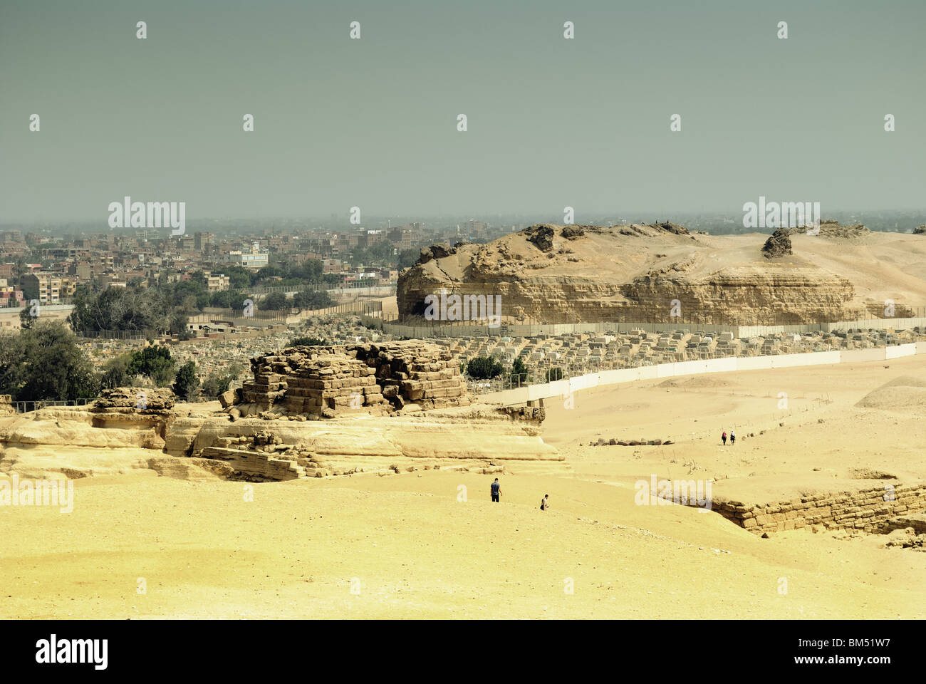 Giza Central Field, Cairo, Egypt (Rock cut tombs, Tomb of Khentkawes, Eastern Cemetery, Village of Nazlet el-Samman) Stock Photo
