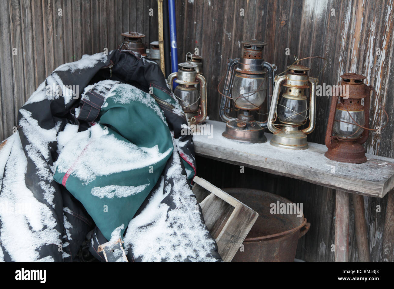 Old oil lanterns hi-res stock photography and images - Alamy